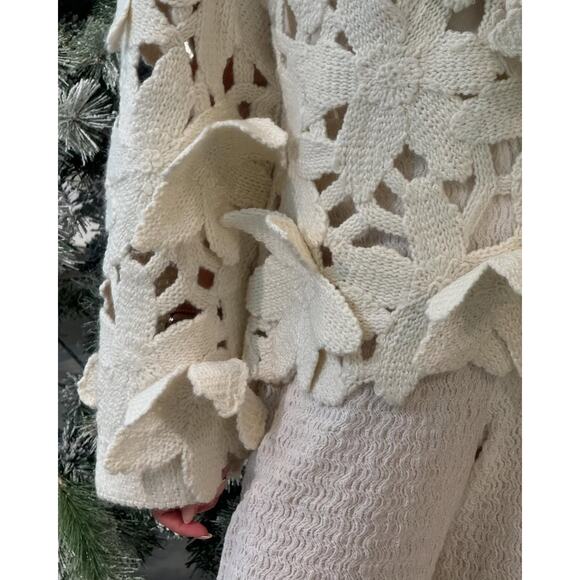 RARE!!! ZARA Cut Out Sweater NWT - Picture 4 of 16